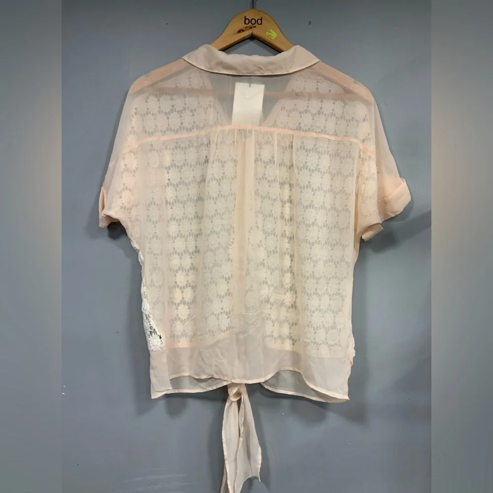 Beautiful peach crochet Top-New✨No Bargain❗️ - Picture 5 of 7